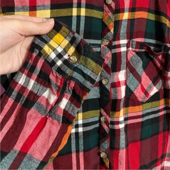 Maurices Red Plaid Flannel Button Up 0X - Picture 6 of 8